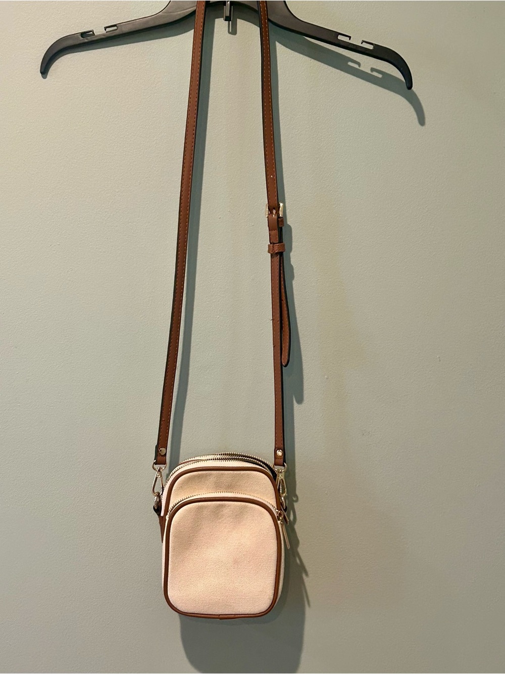 MALI + LILI Josephine Crossbody Beige